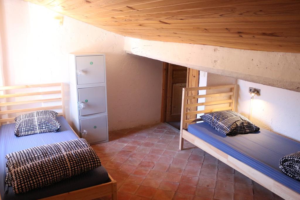 Backpackers Hostel Antibes Exterior photo