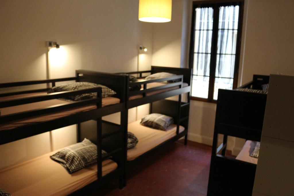 Backpackers Hostel Antibes Room photo
